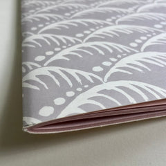 Cambridge Imprint Patterned Scrapbook in Wave Pearl Grey